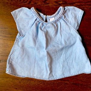 Size 18-24mo chambray top from Old Navy.